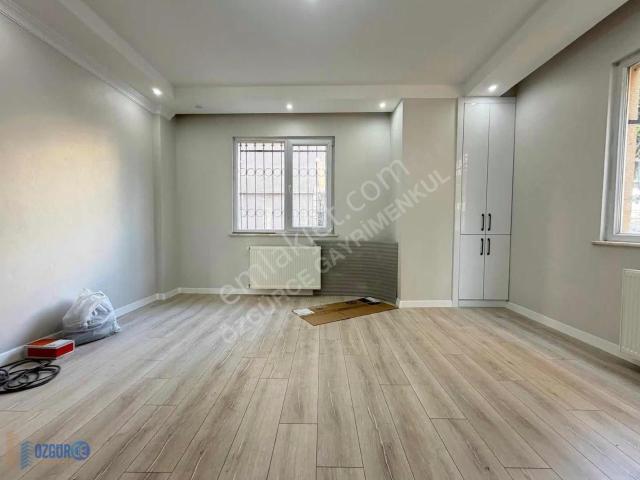 Özgürce Gyd'den Nenehatun'da Kiralık 2+1 Geniş Daire