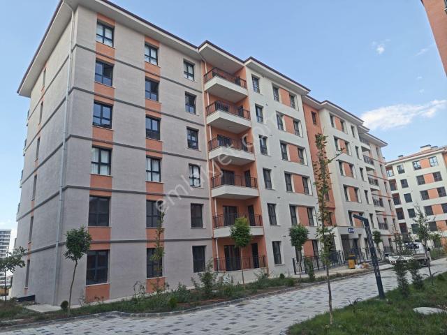Özgürden, Bostanbaşı 35 Lik Yol Üzerinde 3+1 Toki