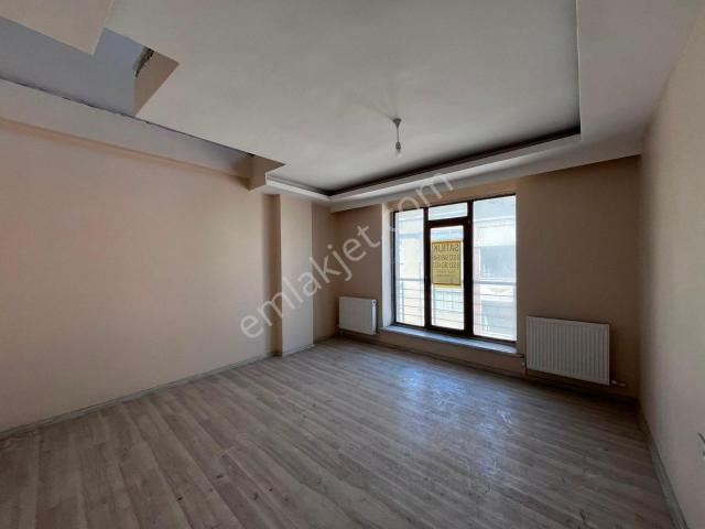 Özgür'den Esentepe Mah 4+2 180m2 Krediye Uygun Dublex Daire