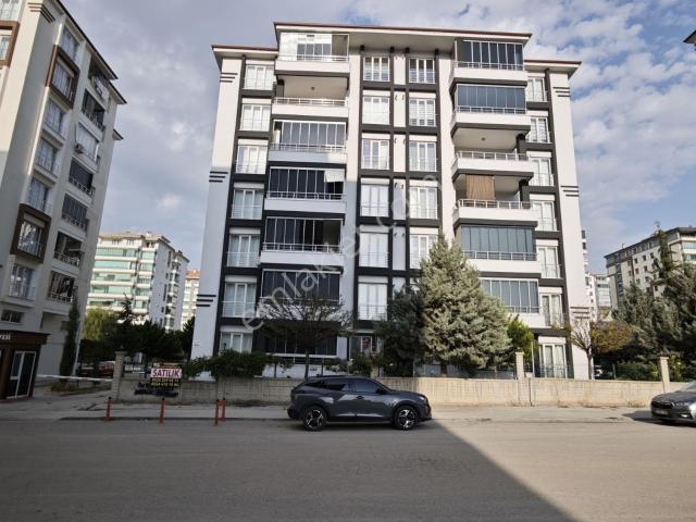 Özgürden, Güngör Caddesi Arkası Kiralık 3+1 Daire
