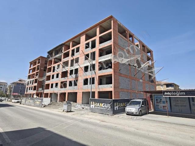 Özgür'den Hasanbey Cad. 2025 Yapımı Satılık 3+1 Daire