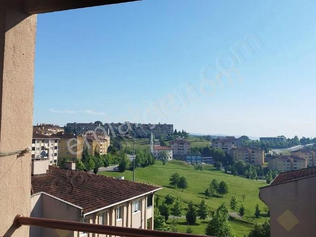 Özge Emlaktan Kiralık Camili Dairesi