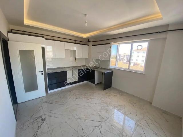 Özhan'dan Yeşilçam Caddesinde 3+1 Sıfır Satılık Daire