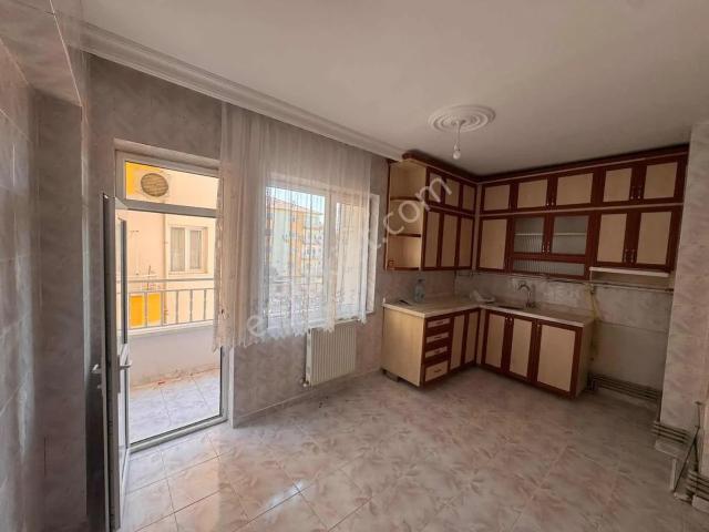 Özhan'dan Zafer Mahallesin'de 3+1 Kiralık Daire
