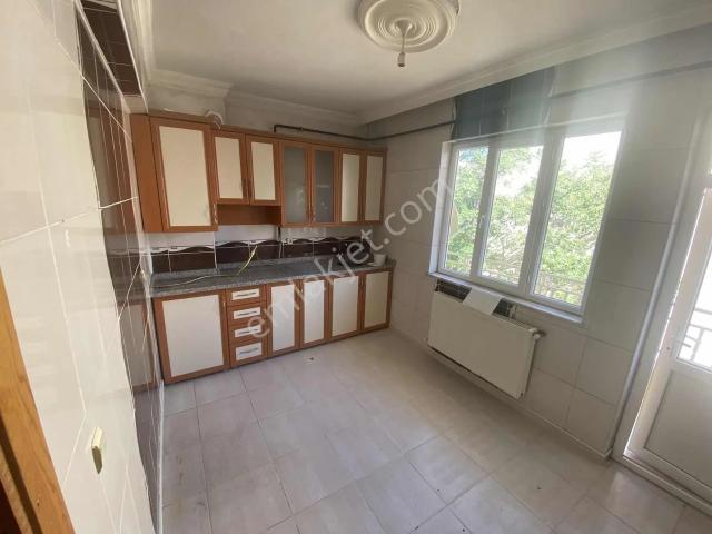 Özhan'dan Göztepe'de 3+1 Kiralık Daire