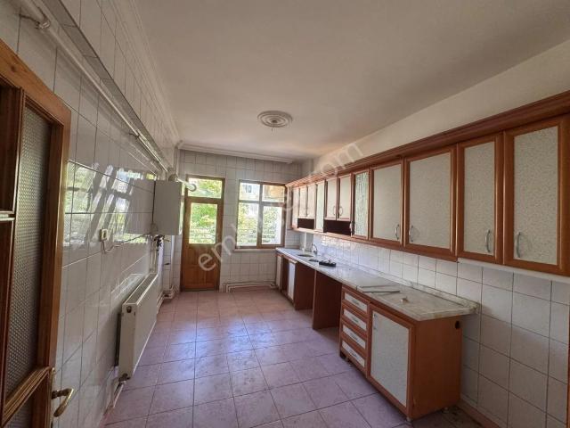 Özhan'dan Kernek Mahallesin'de 3+1 Kiralık Daire