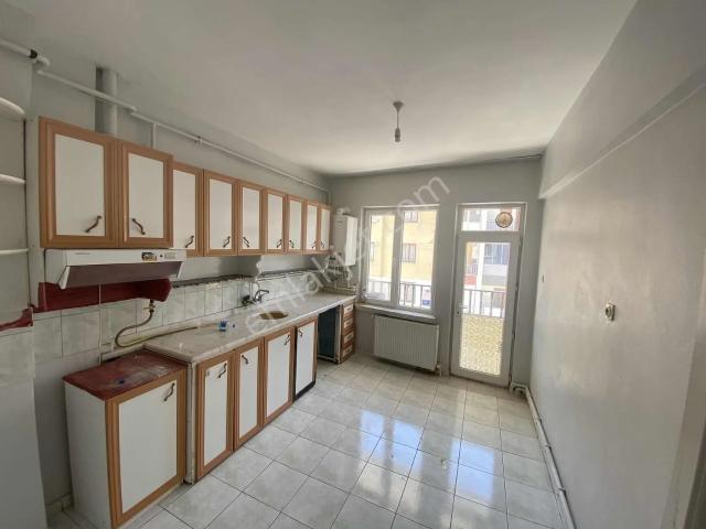 Özhan'dan Mimar Sinan'da 2+1 Kiralık Daire