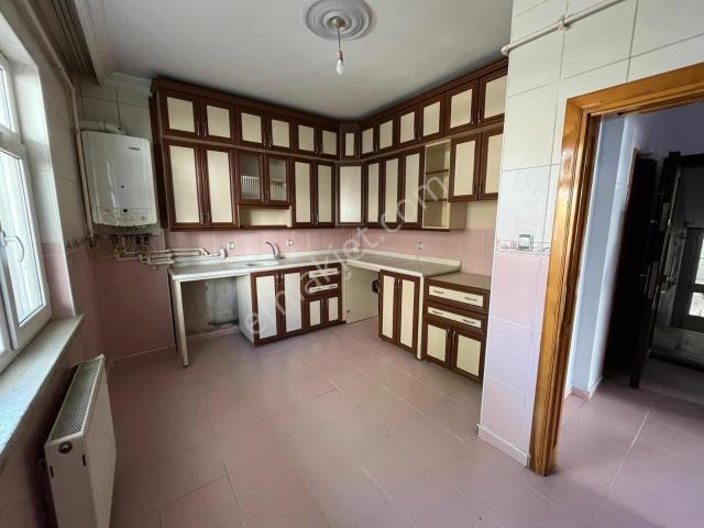Özhan'dan Sivas Caddesin'de 3+1 Kiralık Daire
