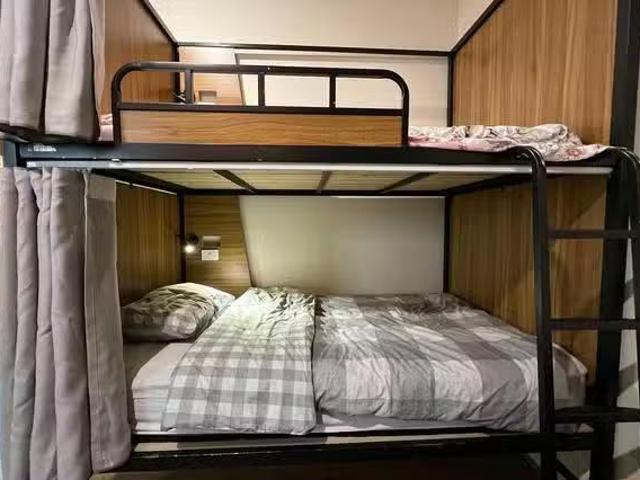 Ozi Village Swanston 3 people’s Studio