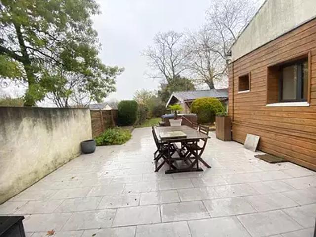 Ozillac 17500 Achat / Vente maison 6 pièces t6 jardin terrasse