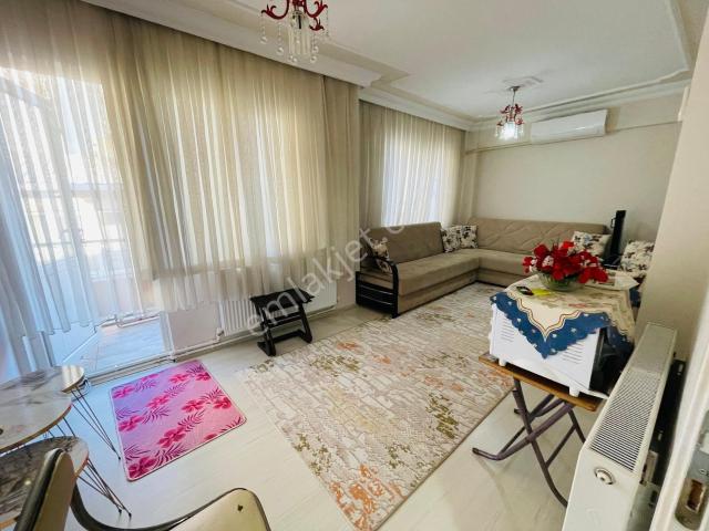 Özkandan Eski Pazar Cadde Mevkii Satılık Bakımlı 95m² 2+1 Daire