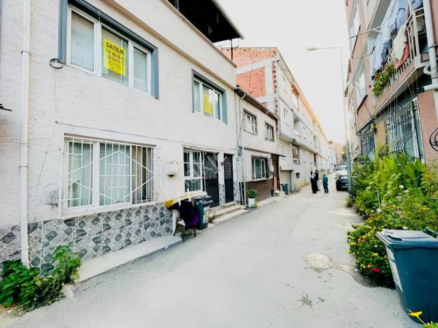 Özkan'dan İnegöl'de Yatırımlık 2 Daireli 2+1 Satılık Komple Bina