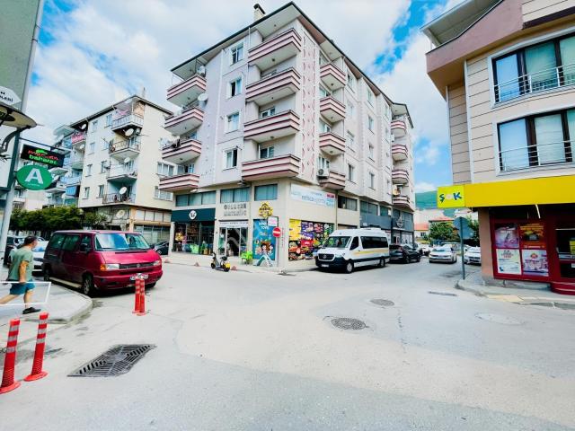 Özkan'dan Merkezde Katlı Otopark Yanı Arakat 3+1 Satılık Daire