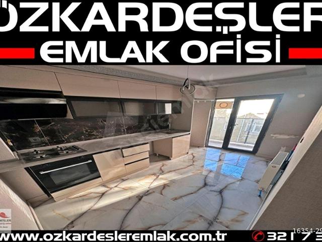 ÖZKARDEŞLER' den GENİŞ M FERAH FULL YAPILI TERAS BALKONLU 4+1