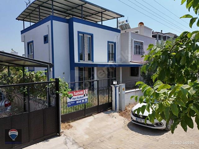 ÖZKENT SITESI YENI YAPIM DENIZE YAKIN ÖZEL HAVUZLU 3+1 VILLA