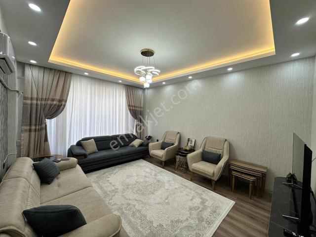 Özkesen Gayrimenkul'den Satılık 2.5+1 Daire