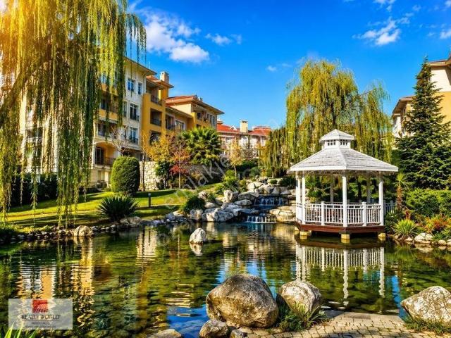 Özlem Aksu.rapsodi Evleri Göl Manzaralı Harika Konum 2+1 Kiralık