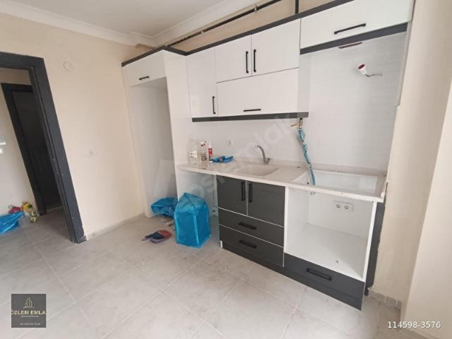 ÖZLEM DEN KURTULUŞ CADDDESİNE CEPHE 3+1 İSKANI ALINMIŞ 3+1KİRALIK DAİRE