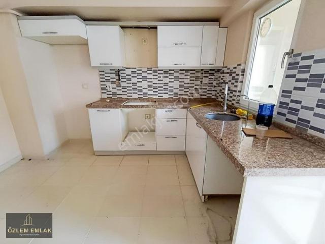 Özlem Den Paşabayır Mah. De 3+1 Ebeveyn Banyolu Kiralık Daire