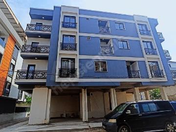 ÖZLER EMLAK'TAN SEYREK'TE SIFIR BİNADA 1+1 MOBİLYALI DAİRE