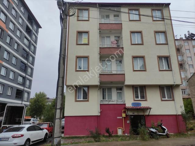 Özpınar,dan Kaymakamlık Yakını 2+1 Eşyalı,kombili, 3.k,balkonlu