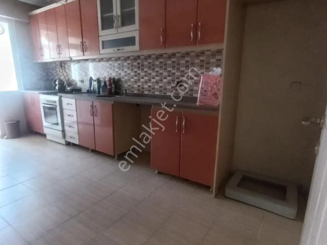 Öztrak Caddesi Kiralık Daire 100 M²