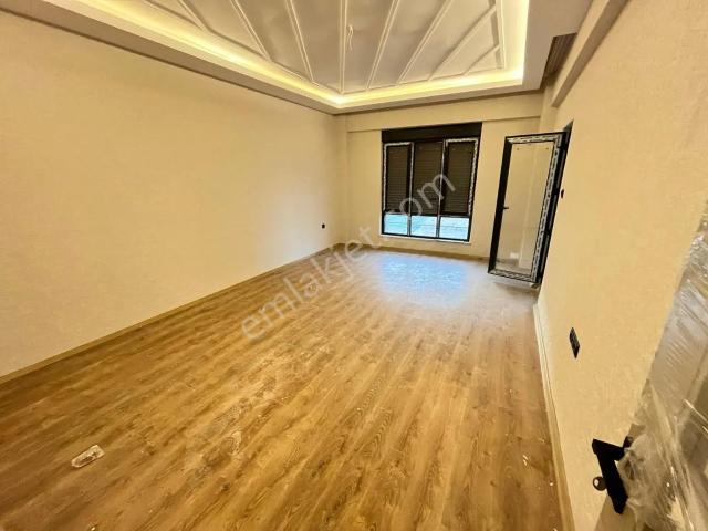 Çözüm Emlak’tan Onkoloji Mahallesi’nde Kiralık 2,5 +1 Daire