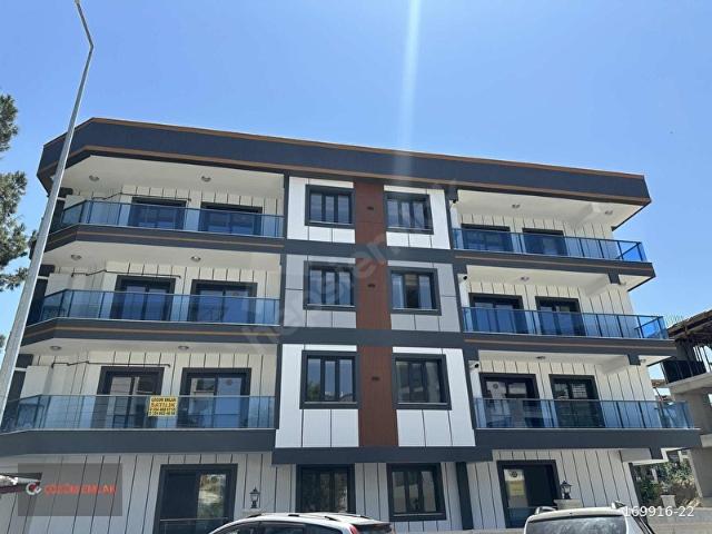 ÇÖZÜM EMLAK'TAN MURADİYE'DE SİTE İÇERİSİNDE 2+1 SIFIR LÜKS DAİRE