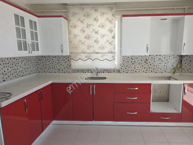Özyuva Gayrimenkul'den Yeni Mahallede Satılık 3+1 Daire