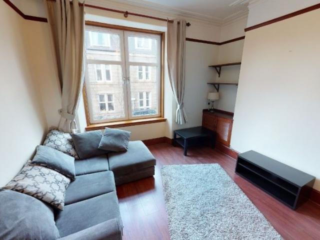 P183: Wallfield Crescent, Rosemount, Aberdeen
