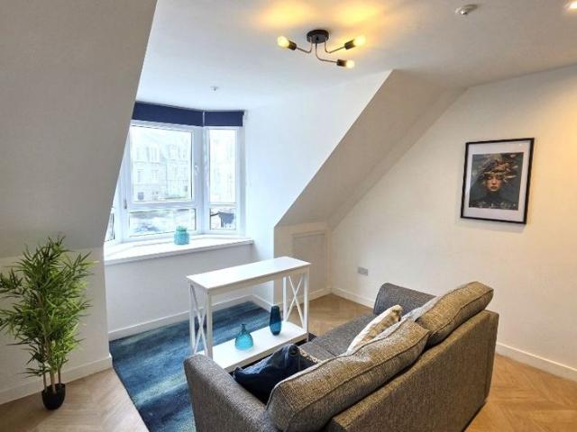 P2398: Craig Place, Torry, Aberdeen