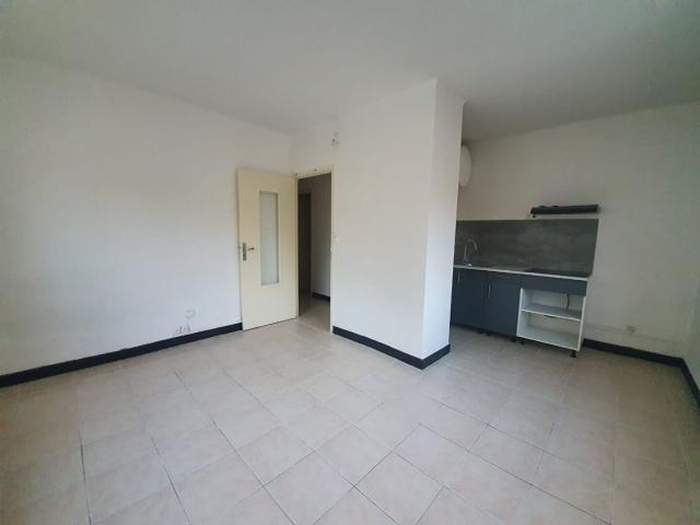 P2 46m² Place jean robert