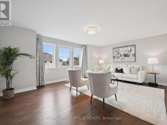 P89 175 David Bergey Drive, Kitchener, ON, N2E 4H6 townhouse for sale | Listing ID X13764 | Royal LePage