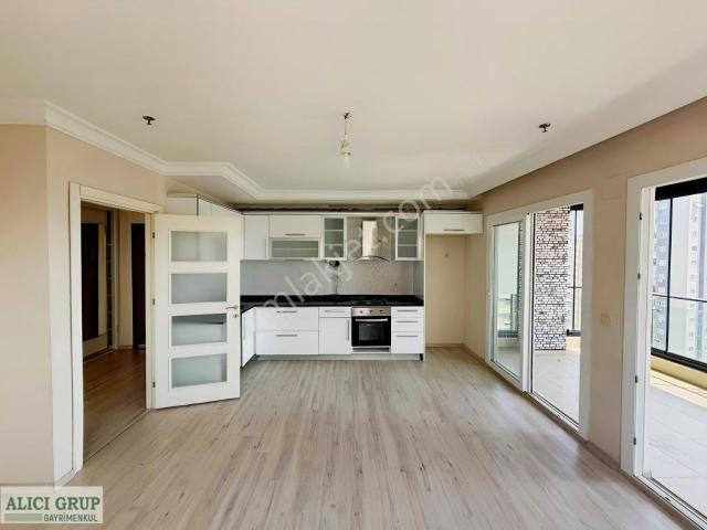 Pınar Mah. Merkezi Konum Cam Balkonlu 3+1 Kombili Kiralık Daire