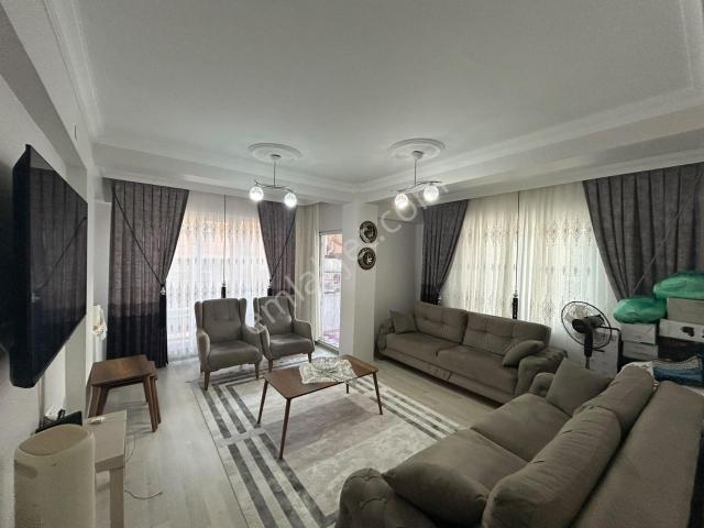 Pınar Mahallesi Satılık Çift Balkonlu 2+1 Arakat Daire