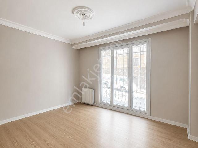 Pınar Mahallesinde 2+1 Balkonlu Kiralık Yüksek Giriş