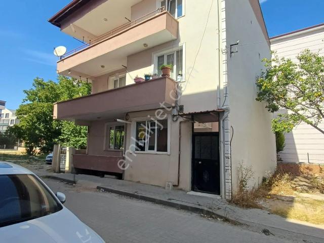 Pınar Mahallesinde Kiralık 2+1 Daire 3 Kat