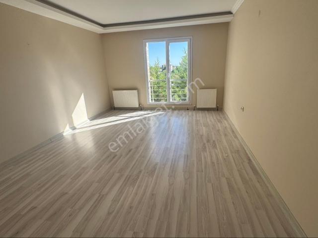 Pınar Mahallesinde Kiralık 2+1 Daire Geniş Ferah Daire