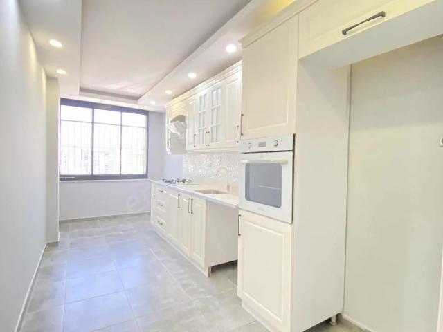 Pınar Mahallesinde Sevenler Pastanesi Civarı 3+1 Full Extralı