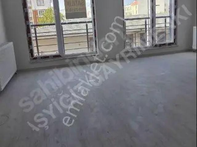Pınar Mahallesinde Site İçinde 2+0 Kiralık Daire