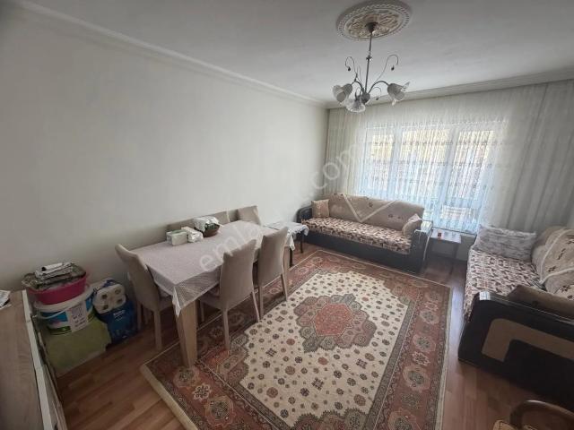 Pınarbaşı'nda 2+1 Balkonlu Giriş Kat Daire Tuğrul Emlak'tan