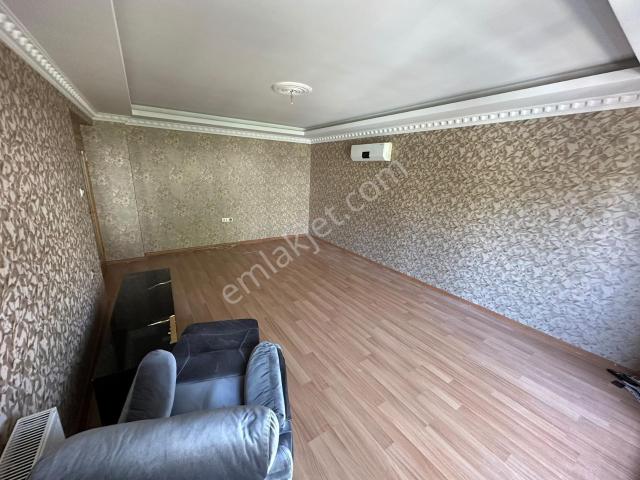 Pınarbaşında Yeni Binada 3+1 Asansörlü e.banyolu Ara Kat Daire