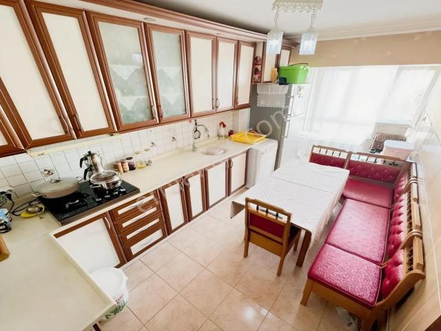 Pınarbaşı'nda Aşıkpaşa Cadde Üzeri Katta Ön Cephe 3+1 Daire