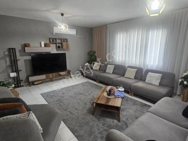 Pınarbaşı Ümit Mahallesinde Geniş Ferah Ara Kat Satılık 3+1daire