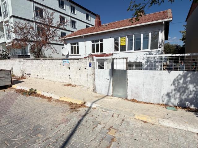 Pınarhisar Beylik Mahallesi'nde Bahçeli 3+1 Müstakil Ev