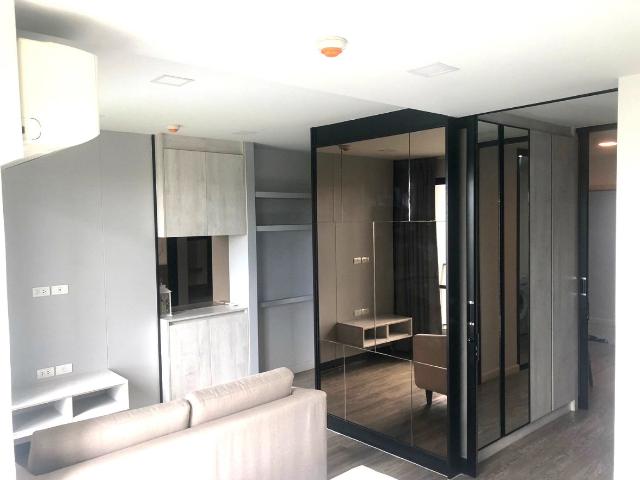 P. ให้เช่าGencondo คอนโดสวย ห้องใหญ่ ราคาดี ตกแต่งครบ ใกล้RMUTT