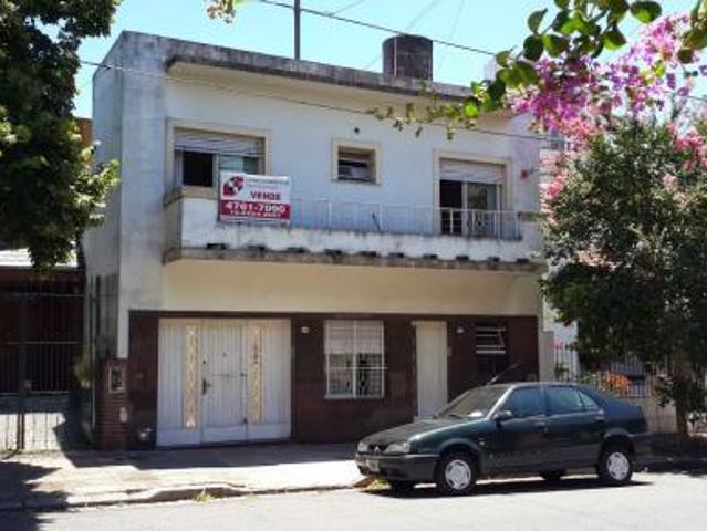 P´H PLANTA BAJA Y ALTA 3 DORMIS FRENTE BALCON en Inmomap