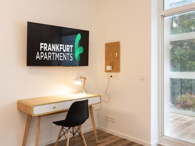P R I M E Studio Apartment in Rödelheim mit Wintergarten