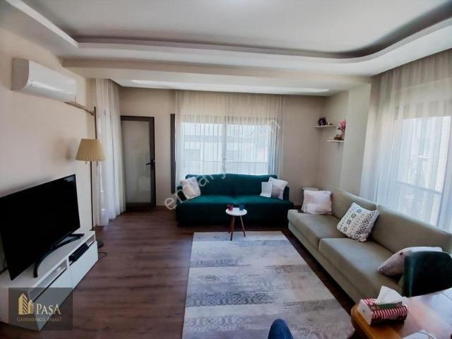 Paşa Gayrimenkul'den İzmir Park Avm Yakını Satılık Genç Bina