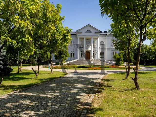 Pałacyk Wilanów Zawady | 1000m2 | 10 pokoi Warszawa
